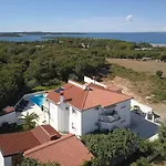 Villa Ajda *
