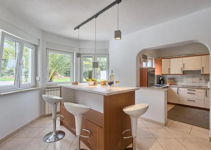 Βίλα Ajda Πούλα