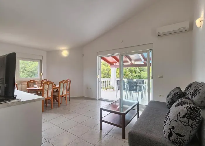 Βίλα Ajda Πούλα